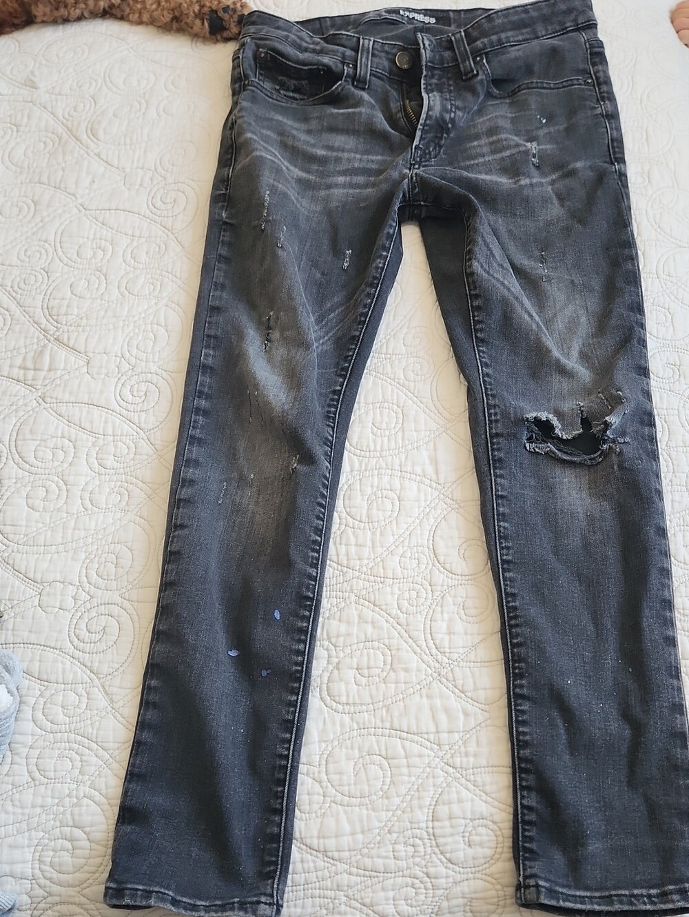 Express Men's Skinny Jeans in Distressed Charcoal Black